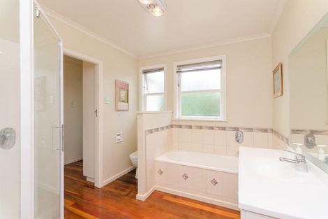 Photo of property in 39 East Street, Greytown, 5712