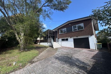 Photo of property in 19 South Lynn Road, Titirangi, Auckland, 0604