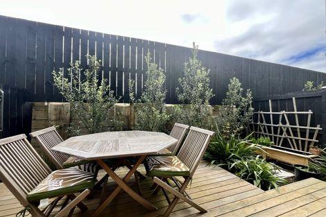 Photo of property in 19 Pukakaho Lane, Papatoetoe, Auckland, 2025