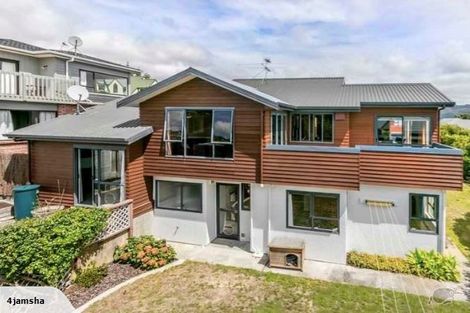 Photo of property in 19 Halladale Road, Papakowhai, Porirua, 5024