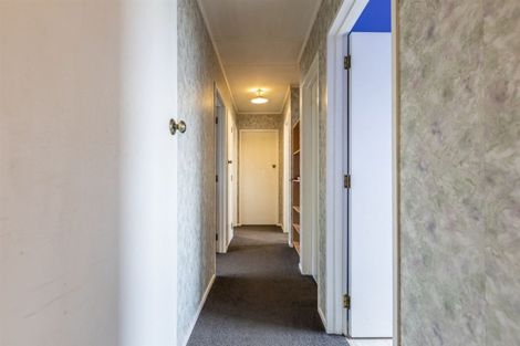 Photo of property in 16 Rosedale Crescent, Cloverlea, Palmerston North, 4412