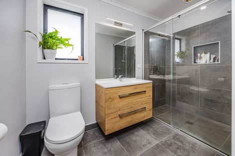 Photo of property in 38 Calder Crescent, Pokeno, 2402