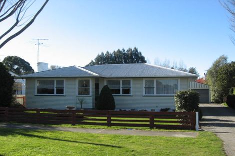 Photo of property in 52 Costley Street, Carterton, 5713