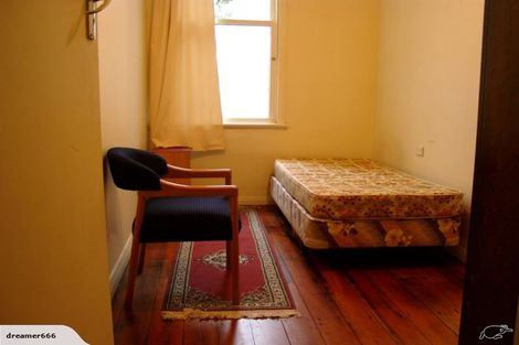 Photo of property in 22 Hawker Street, Mount Victoria, Wellington, 6011