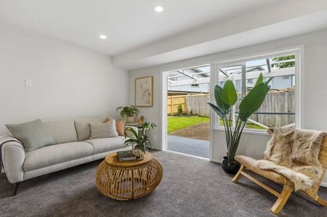 Photo of property in 44 Taurus Crescent, Beach Haven, Auckland, 0626