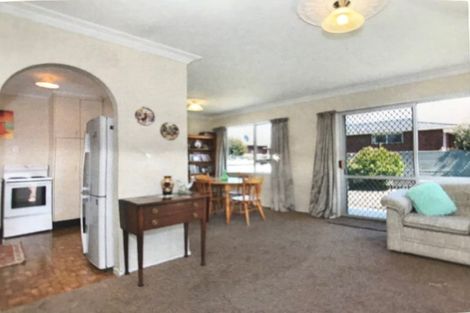 Photo of property in 101c Church Street, West End, Palmerston North, 4412