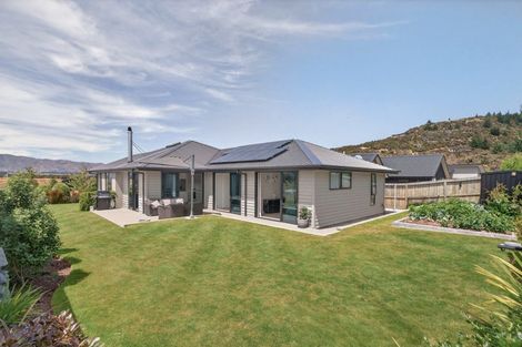Photo of property in 11 Tahi Street, Albert Town, Wanaka, 9305