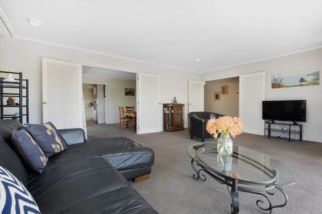 Photo of property in 3 Revell Court, Pukekohe, 2120
