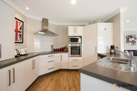 Photo of property in 14 Reo Crescent, Waihi Beach, 3611