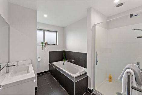 Photo of property in 8 Pyne Crescent, Pokeno, 2402