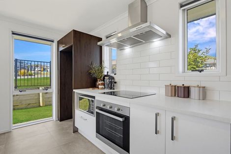 Photo of property in 18 Watene Way, Welcome Bay, Tauranga, 3112