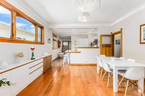 Photo of property in 10 Chelsea Street, Miramar, Wellington, 6022