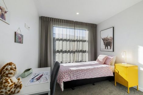 Photo of property in 33 Alps View Place, Lake Hayes, Queenstown, 9304