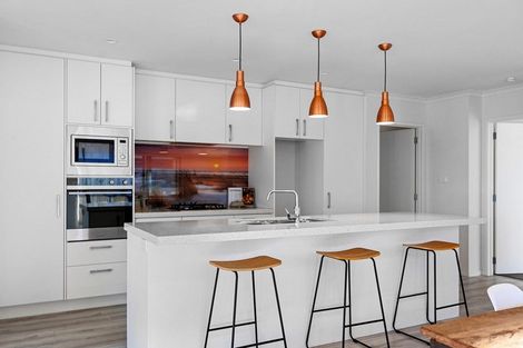 Photo of property in 19 Tuaia Street, Pyes Pa, Tauranga, 3112