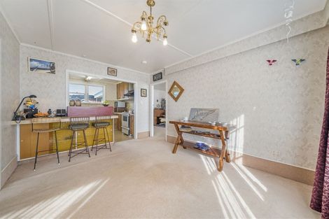 Photo of property in 12 Ross Grove, Trentham, Upper Hutt, 5018