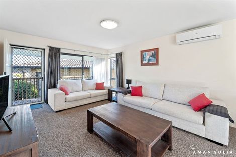 Photo of property in 3/197 Royal Road, Massey, Auckland, 0614
