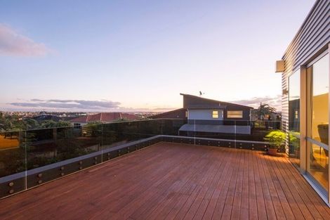 Photo of property in 60 Gracechurch Drive, Flat Bush, Auckland, 2016