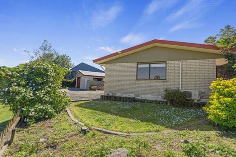 Photo of property in 21 James Cook Drive, Welcome Bay, Tauranga, 3112