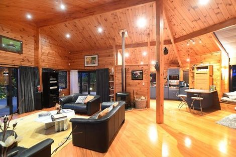 Photo of property in 821 Matarangi Drive, Matarangi, Whitianga, 3592