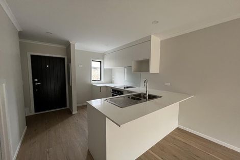 Photo of property in 2/125b Metcalfe Road, Ranui, Auckland, 0612