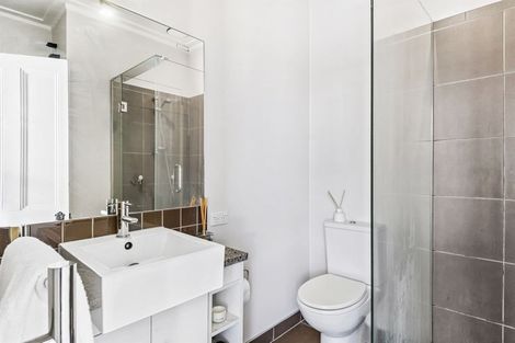 Photo of property in 96 Calliope Road, Stanley Point, Auckland, 0624