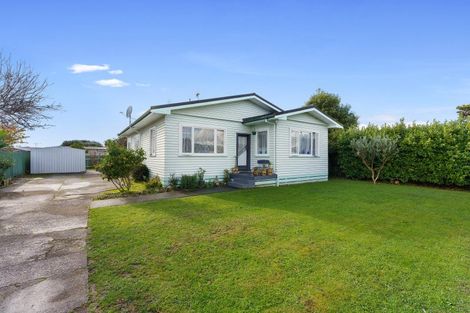 Photo of property in 38 Kirk Street, Otaki, 5512