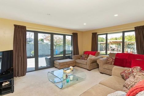 Photo of property in 32 Dryden Avenue, Rolleston, 7614