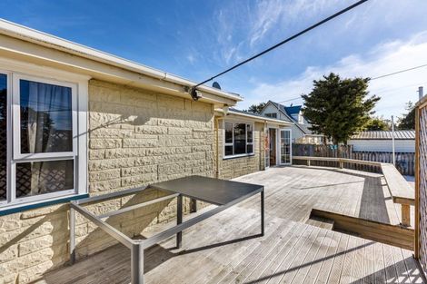 Photo of property in 16 Cumming Street, Okato, 4335