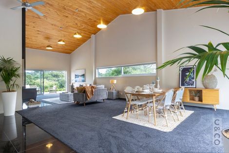 Photo of property in 69a Waikoukou Valley Road, Waimauku, 0882