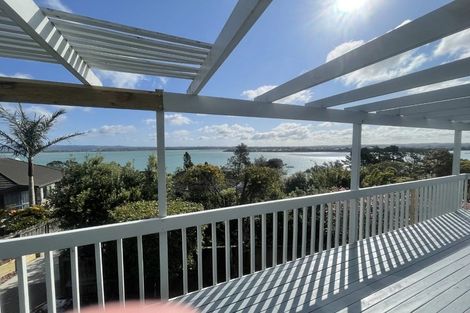 Photo of property in 25 Brigantine Drive, Beach Haven, Auckland, 0626
