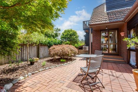 Photo of property in 2/16 Cheviot Road, Lowry Bay, Lower Hutt, 5013