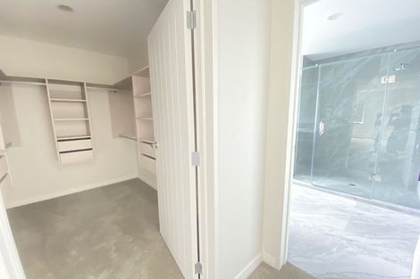 Photo of property in 22 Lorikeet Place, Unsworth Heights, Auckland, 0632