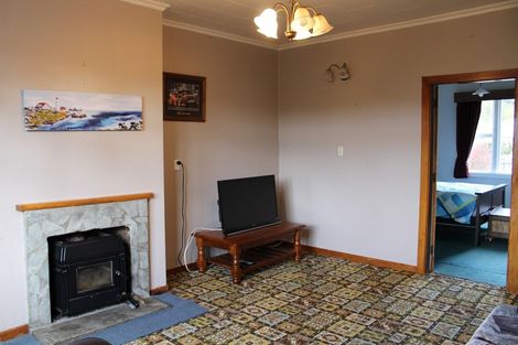 Photo of property in 14 Level Street, Dipton, 9791