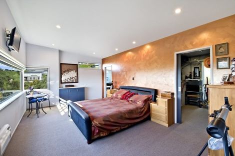 Photo of property in 11 Iles Lane, Cashmere, Christchurch, 8022