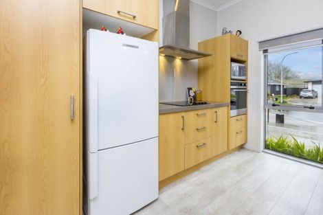 Photo of property in 3 Passchendaele Grove, Trentham, Upper Hutt, 5018