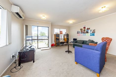 Photo of property in 1/41 Station Road, Takanini, 2112