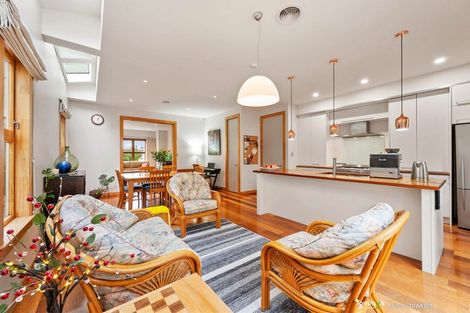 Photo of property in 16 Parliament Street, Thorndon, Wellington, 6011