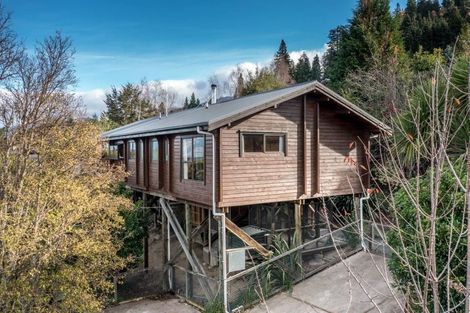 Photo of property in 16 Chalet Crescent, Hanmer Springs, 7334