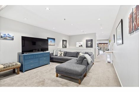 Photo of property in Patent 326 Apartments, 203s/326 Evans Bay Parade, Hataitai, Wellington, 6021