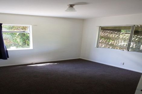 Photo of property in 15b Chetwode Grove, Newlands, Wellington, 6037