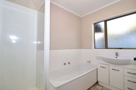 Photo of property in 8 Raddock Place, Farm Cove, Auckland, 2012
