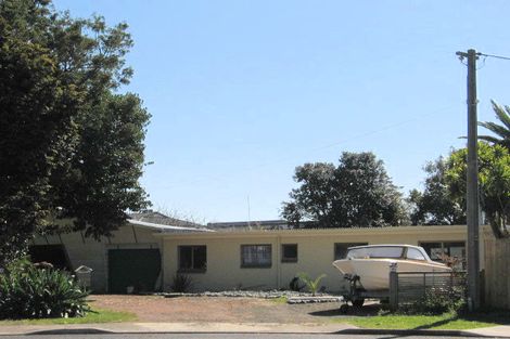 Photo of property in 8b Annette Place, Whitianga, 3510