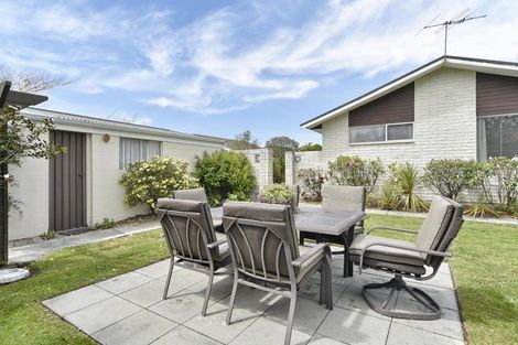 Photo of property in 43 Valecrest Avenue, Parklands, Christchurch, 8083