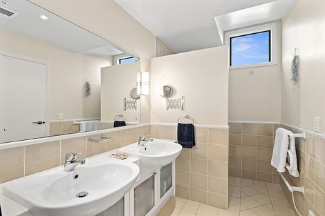 Photo of property in 44 Harbour Village Drive, Gulf Harbour, Whangaparaoa, 0930