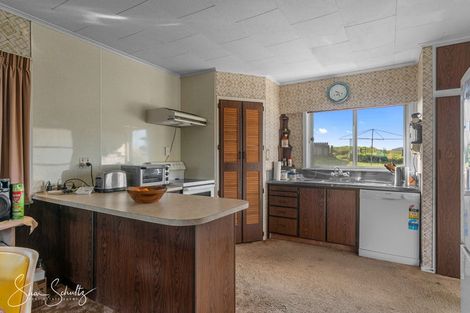 Photo of property in 30 Bickerstaffe Road, Maungaturoto, 0520