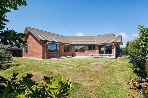 Photo of property in 4 Nevada Way, Kelvin Grove, Palmerston North, 4414