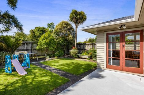 Photo of property in 28 Old South Road, Okato, 4335