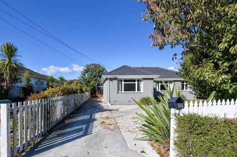 Photo of property in 106 Avonhead Road, Avonhead, Christchurch, 8042