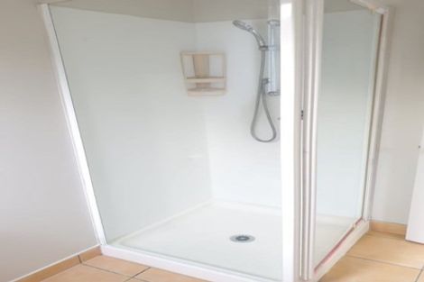 Photo of property in 10 Piriti Place, Weymouth, Auckland, 2103