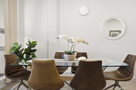 Photo of property in Stadium Garden Flats, 219/107 Thorndon Quay, Pipitea, Wellington, 6011